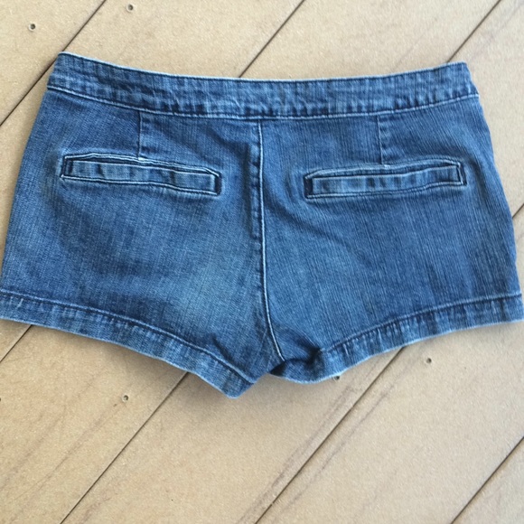 Lux Urban Outfitters Jean Shorts Size 8 - Picture 2 of 6